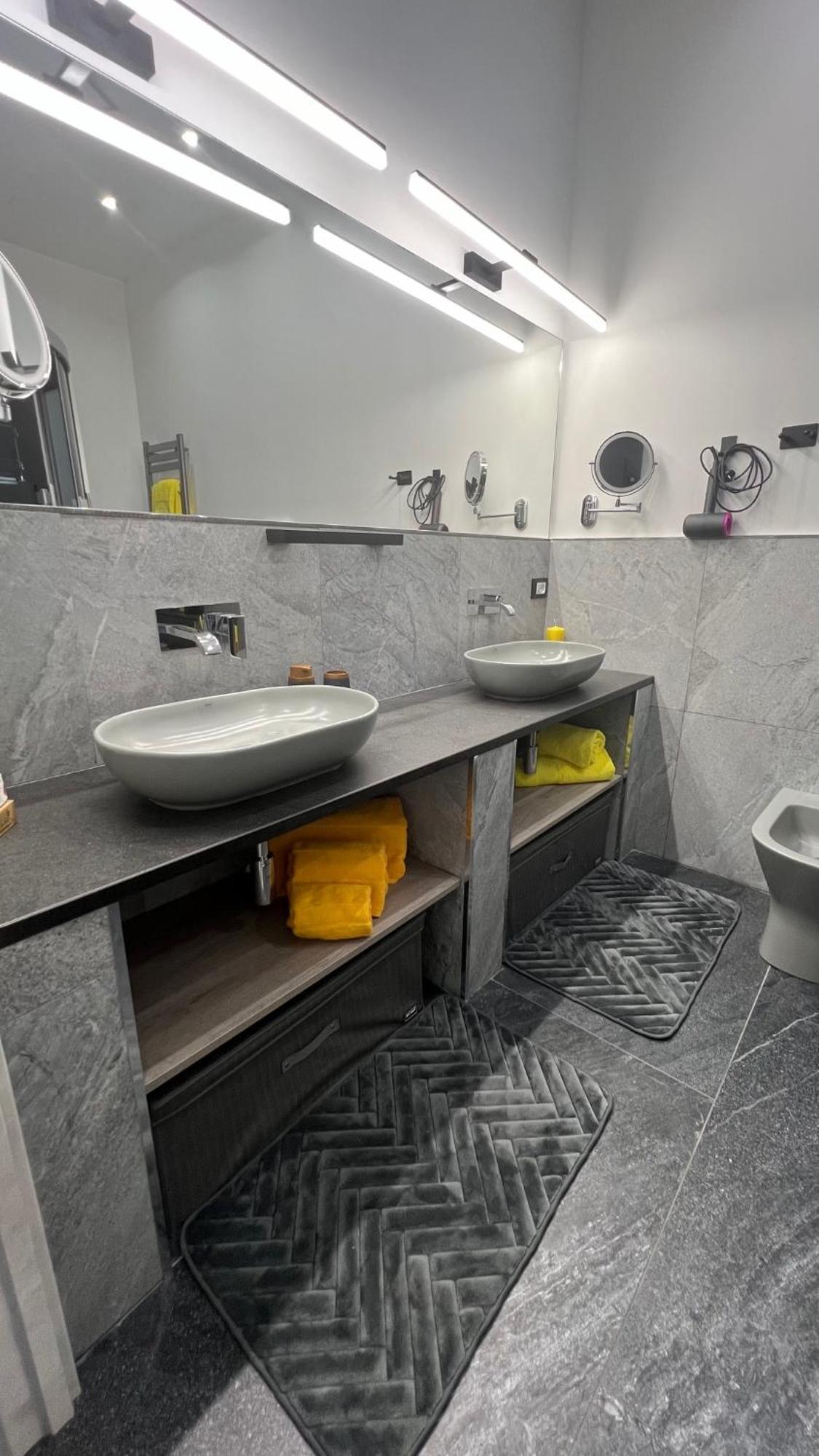 A Casuzza Apartment Palermo Bagian luar foto