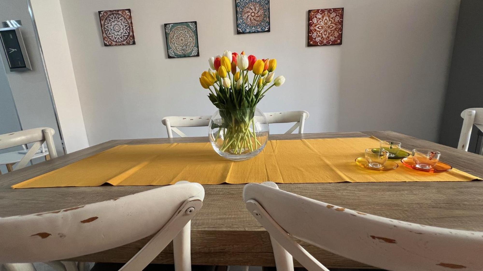 A Casuzza Apartment Palermo Bagian luar foto